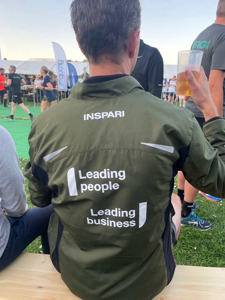 Leading people
